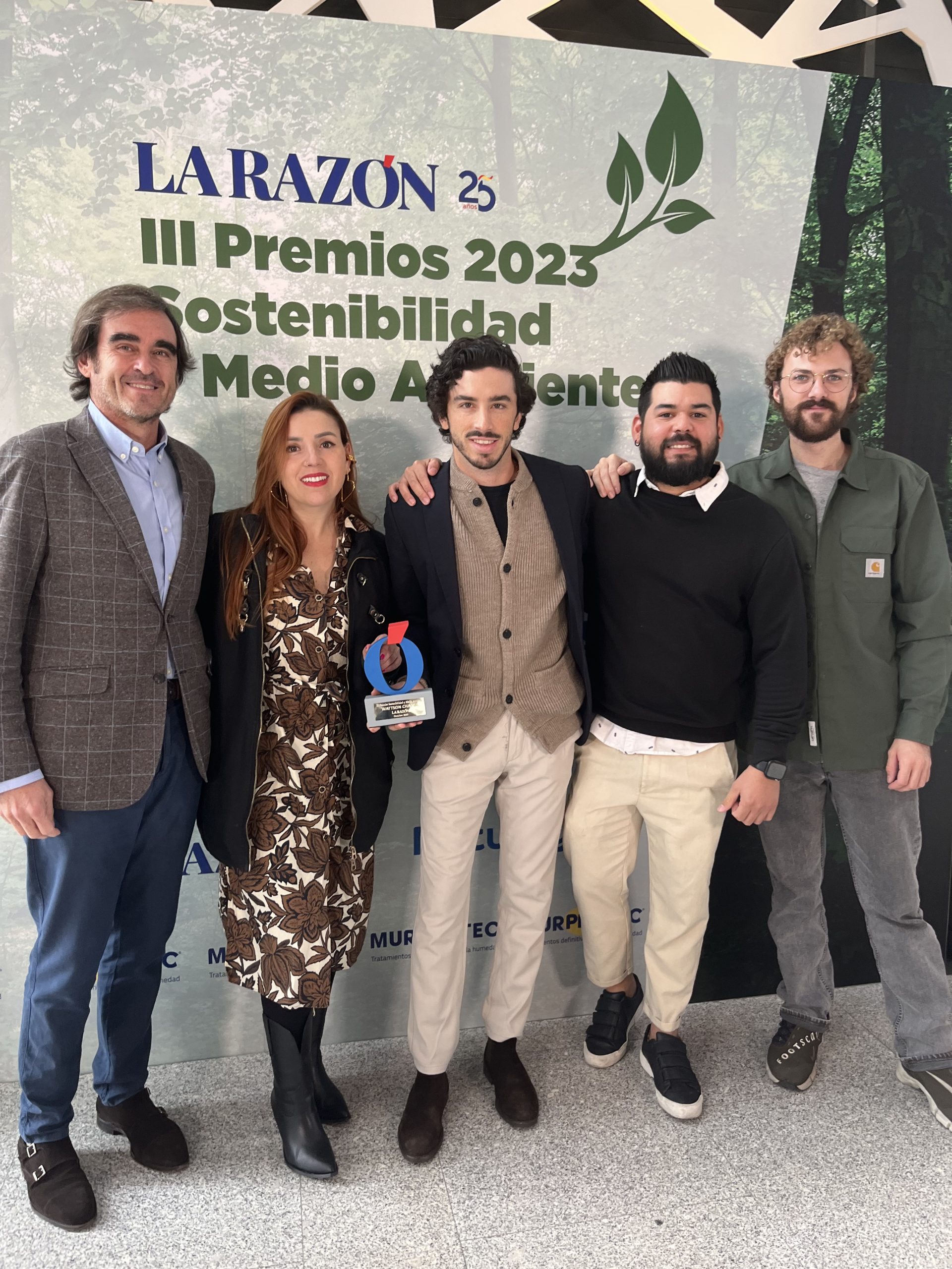 Wattson Charge premiado en la gala de LA RAZÓN por su innovación sostenible.